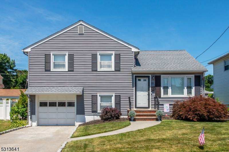 Welcome to this spacious split-level home!!!