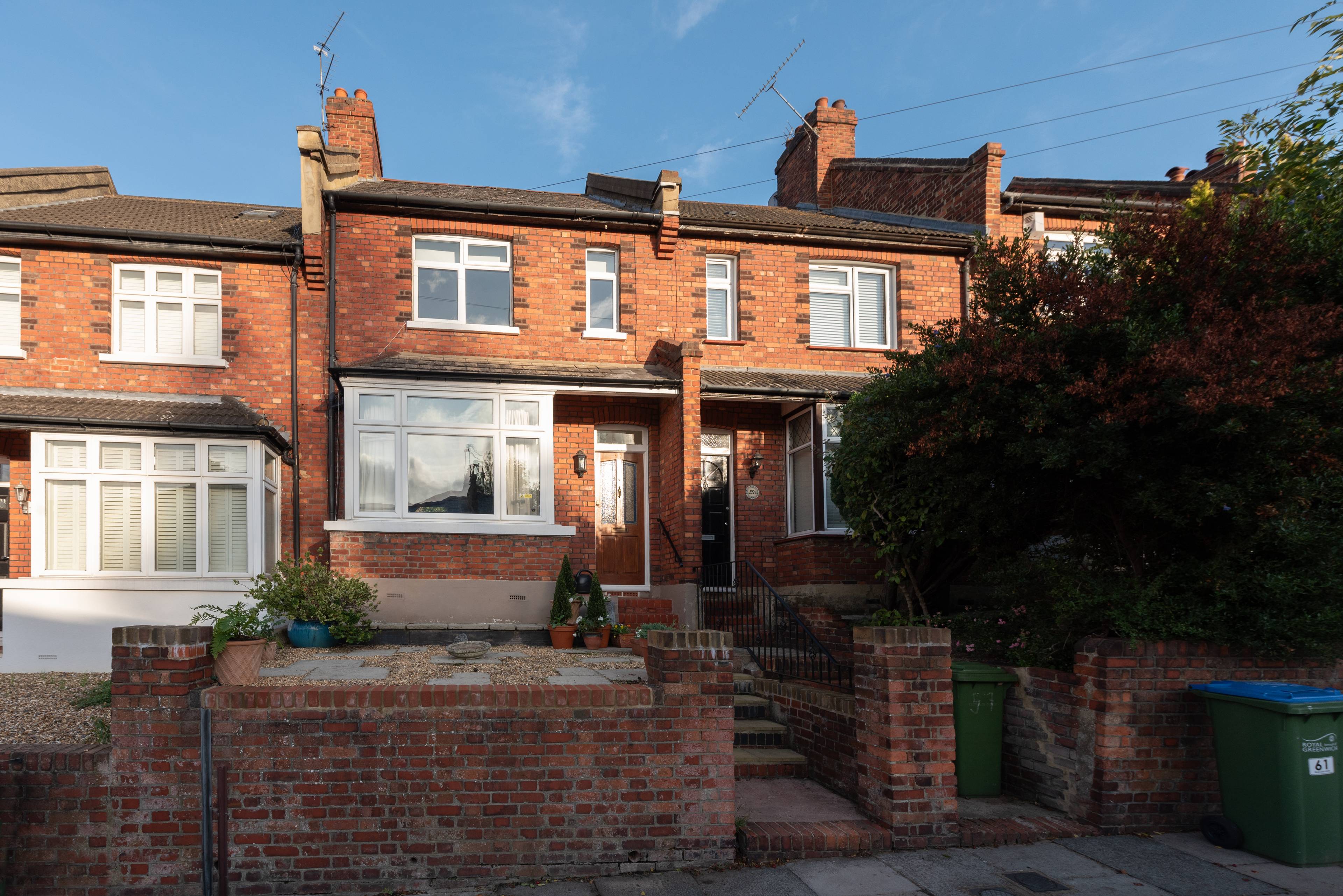 Quaint 2-Bedroom Home in Shooter's Hill, Greenwich