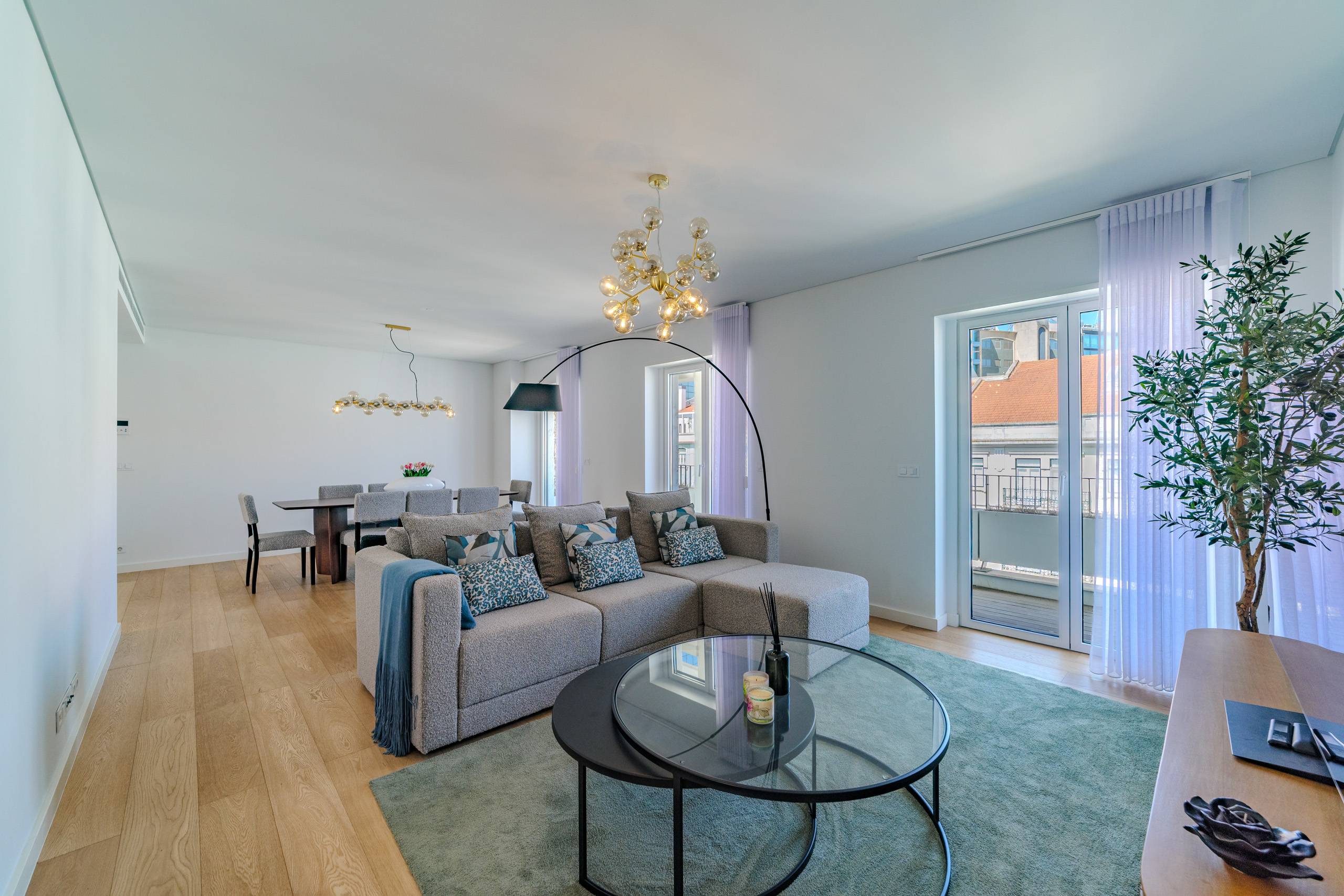 3 bedroom apartment, furnished and equipped in Marquês de Pombal, Lisbon