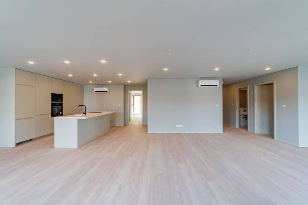 Penthouse Apartment | 3 Ensuites | 4 Terrace's | Jacuzzi | Prestigious Location |