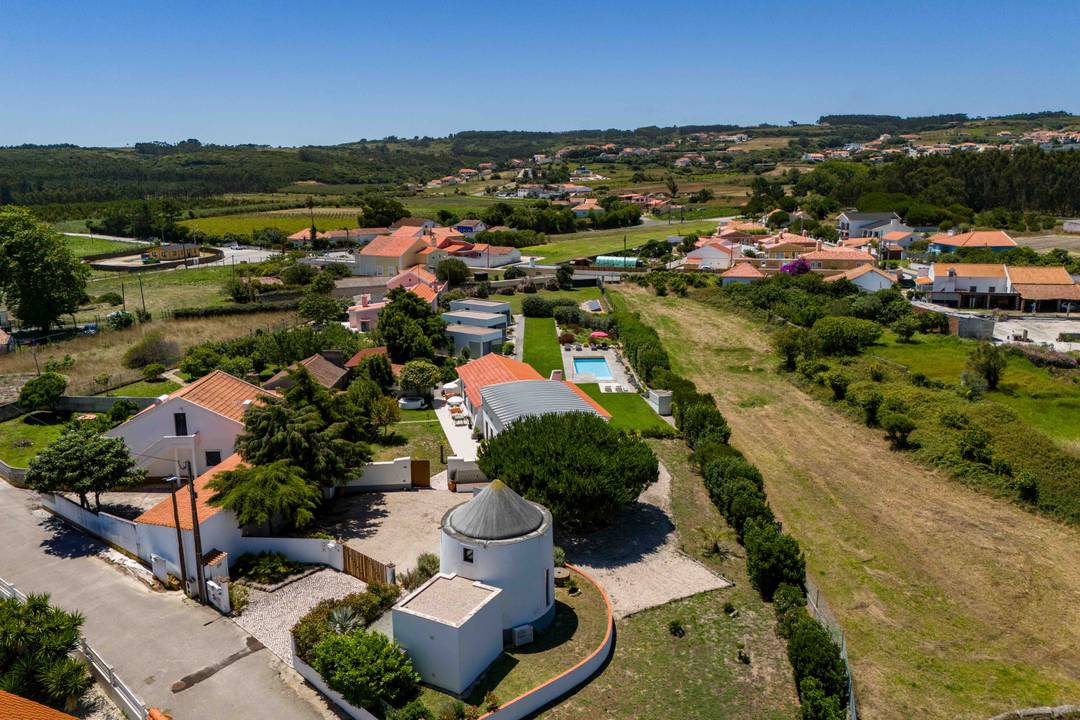 Exceptional three bedroom house with refurbished windmill and touristic income