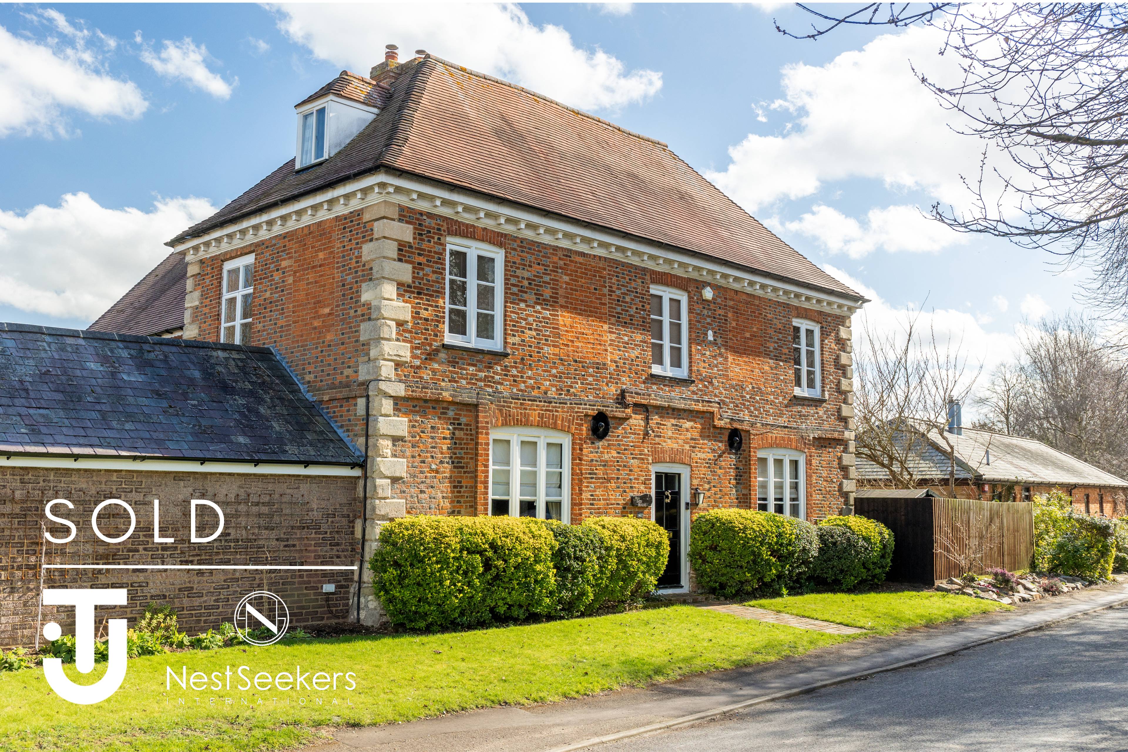 5 Bedroom Country Home For Sale