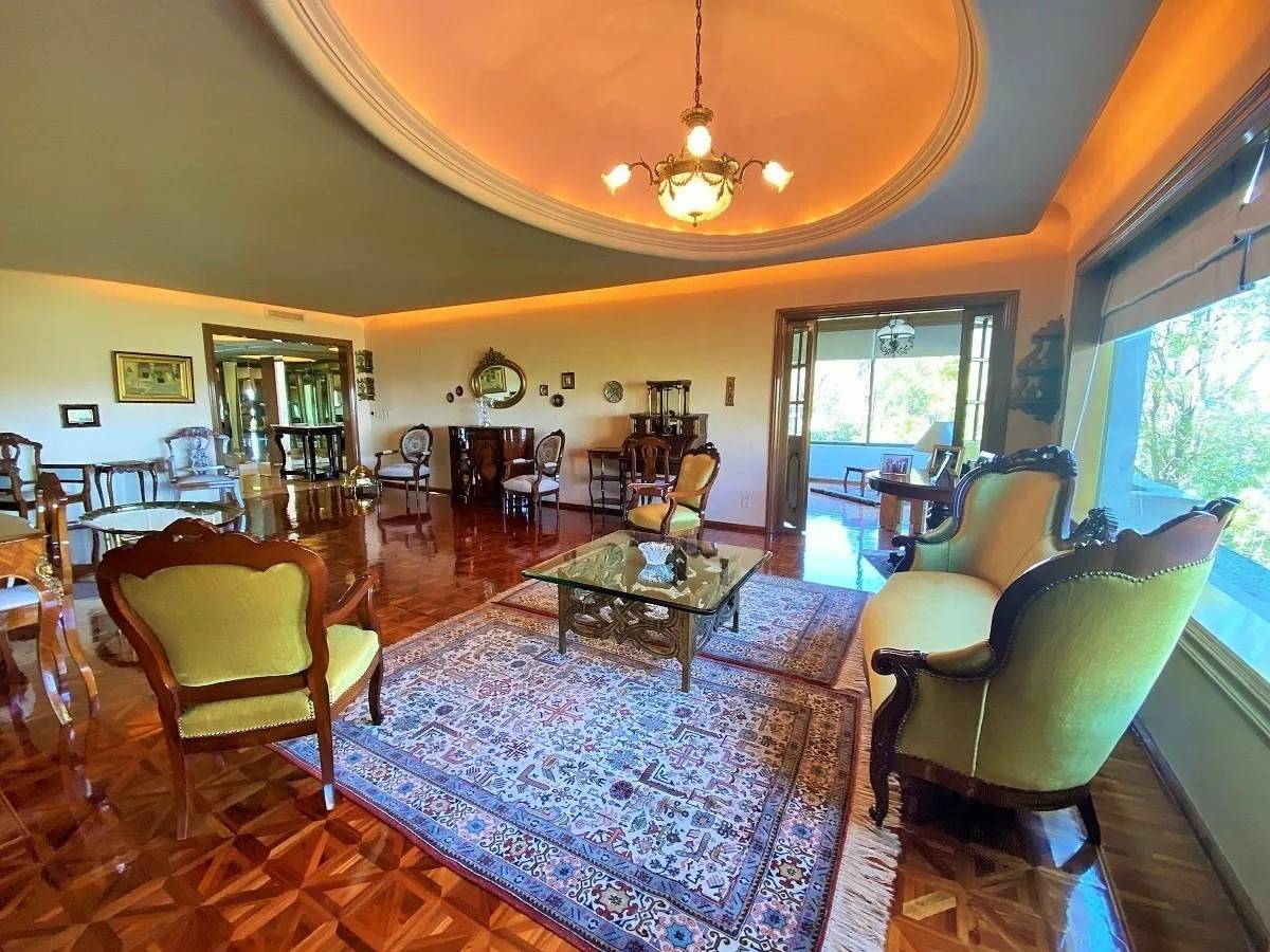 Centrally Located Prestigious Guard Gated Community Half-Floor Unit in Mexico City | 3 Bed 4.5 Bath | Office | Service Quarters | 349m2