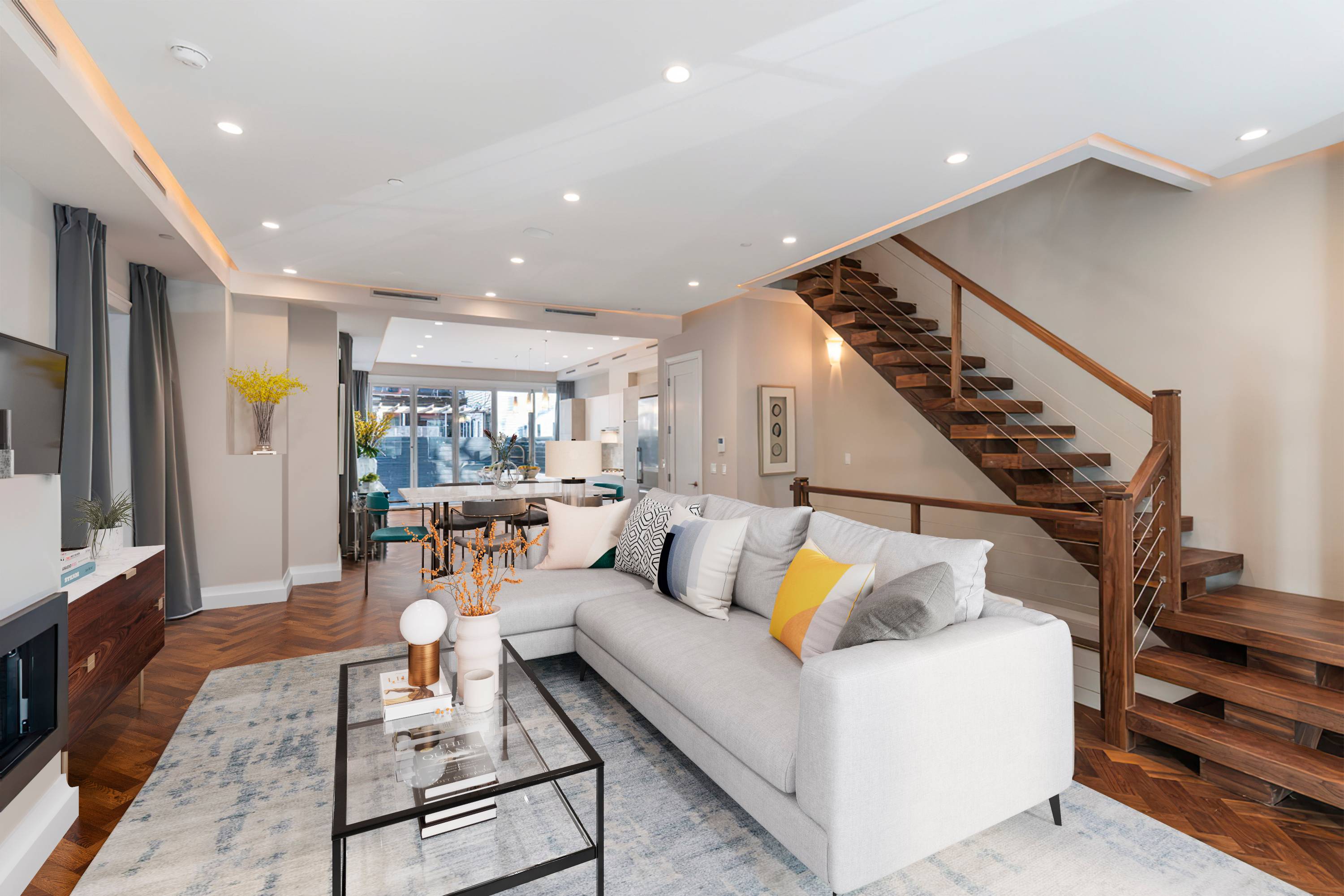 Spacious and Serene 22’ Wide 5 Br Townhouse with Rooftop in the Heart of Downtown BK!
