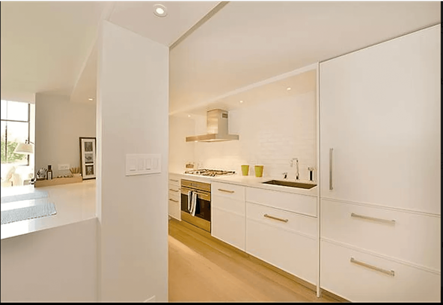 421 Hudson Street #305