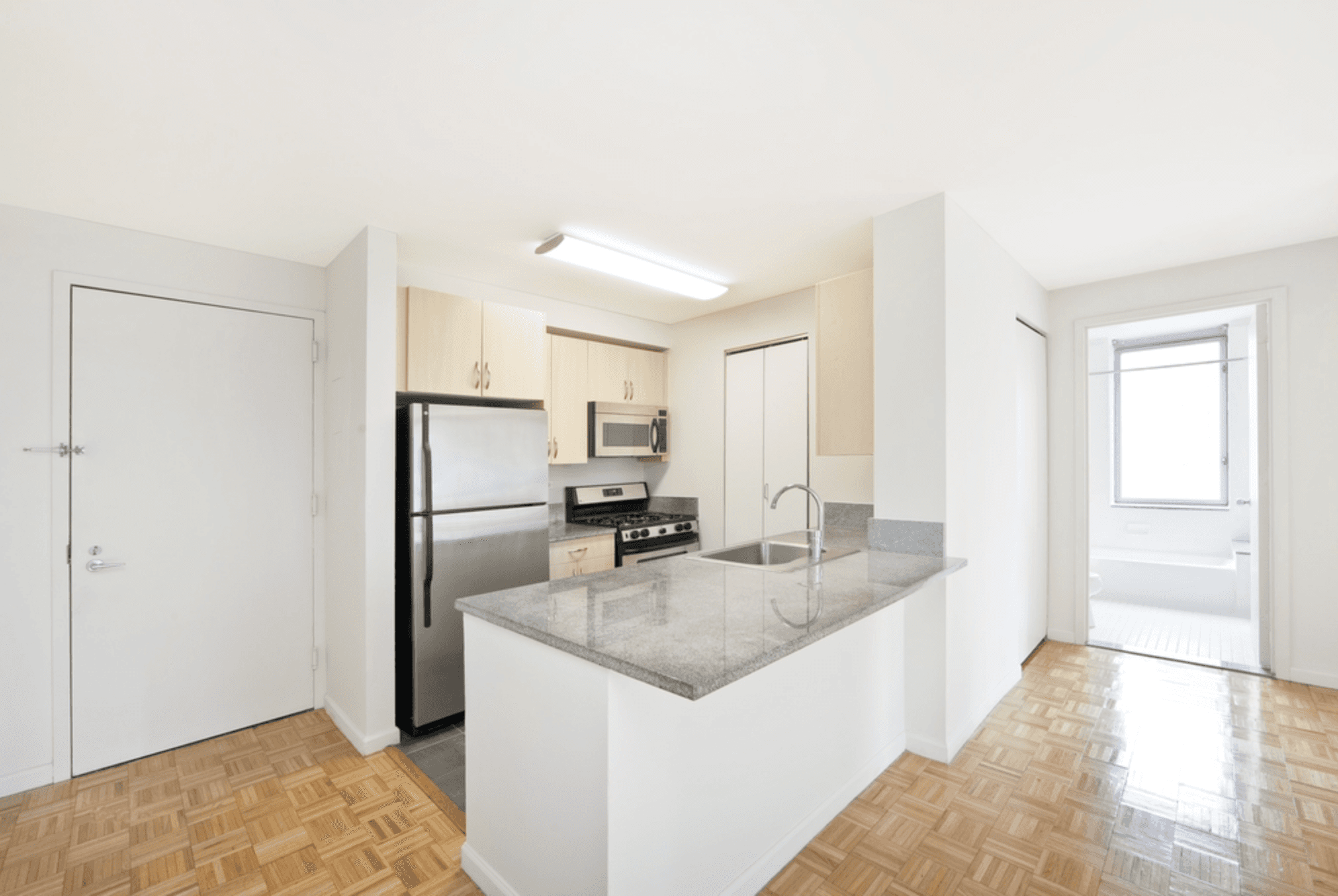NO FEE.. 2 MONTHS FREE.. PRIME MIDTOWN.. STEPS FROM COLUMBUS CIRCLE, CENTRAL PARK, & TIMES SQUARE... FULL-TIME DOORMAN ... 2 BEDROOM