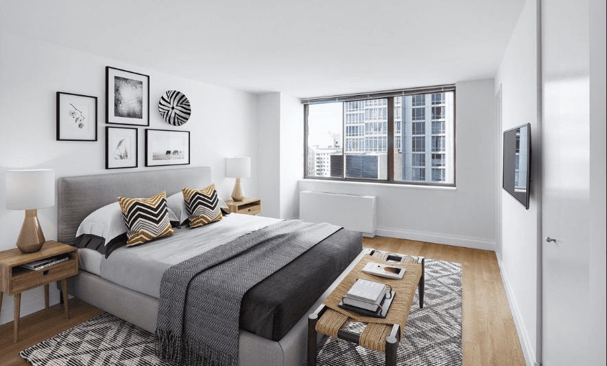 NO FEE Plus 2 Months FREE 2 bed/2 bath/ 2 private balconies Apt located in Midtown
