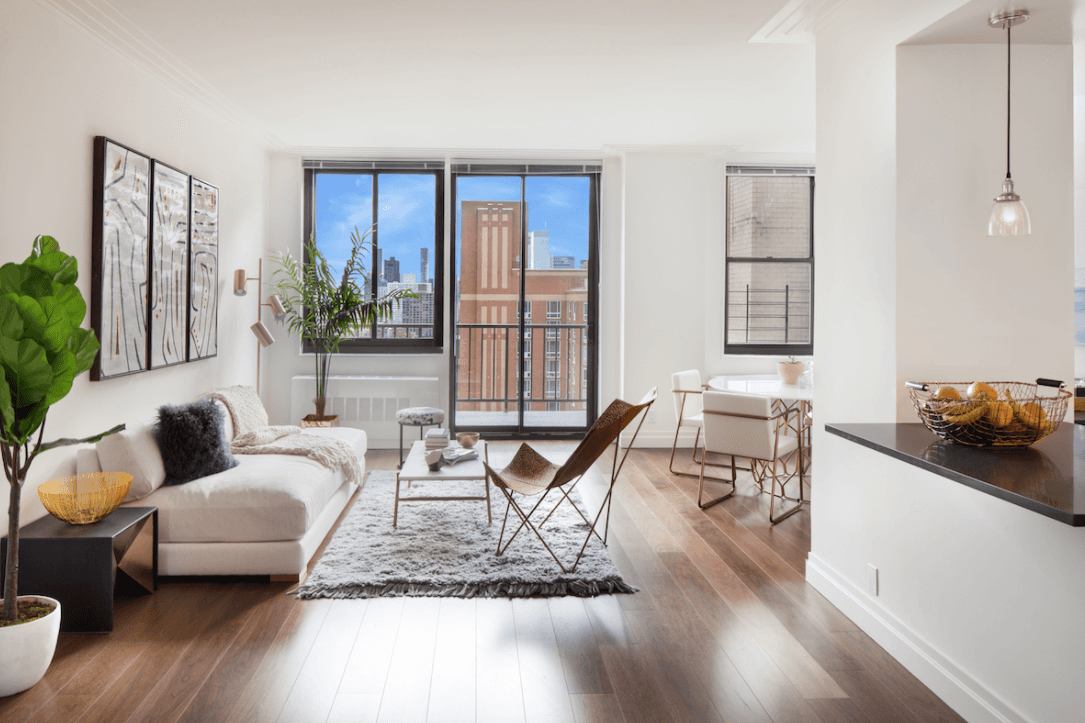 NO FEE 3 bed/ 3 bath Luxury Upper East Side Apartment, Balcony and In-Unit W/D