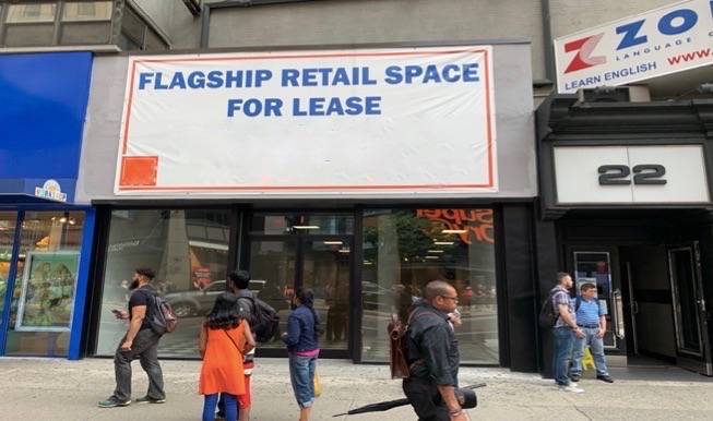 Herald SQ Retail Space near Empire State Building - Elevator in Building