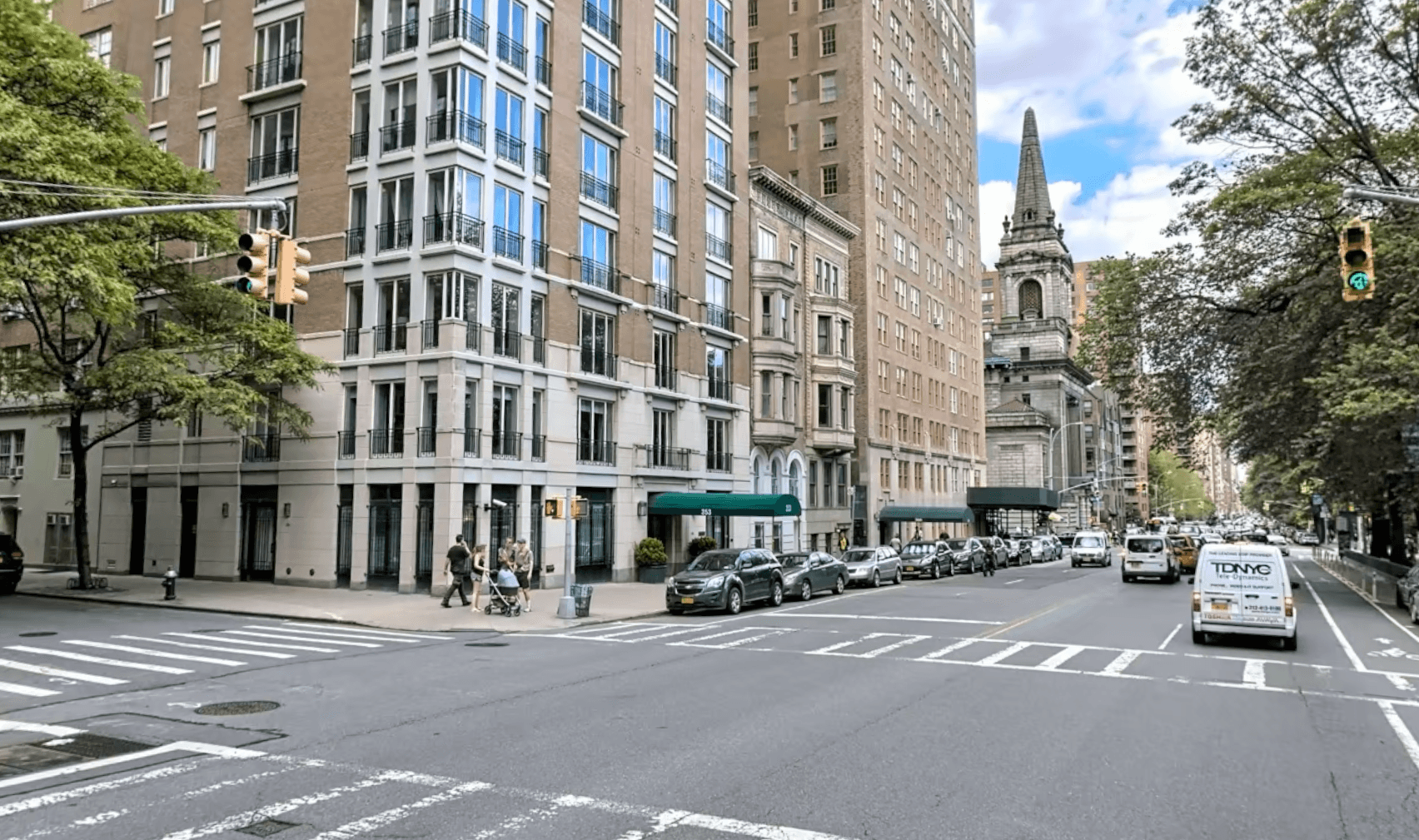White Golve CPW Condo With Views Of The Park