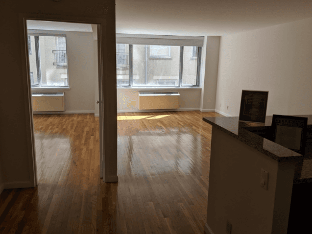 Spacious 1BR/1BA, Flex 2BR Available, No Fee, Half Month Free