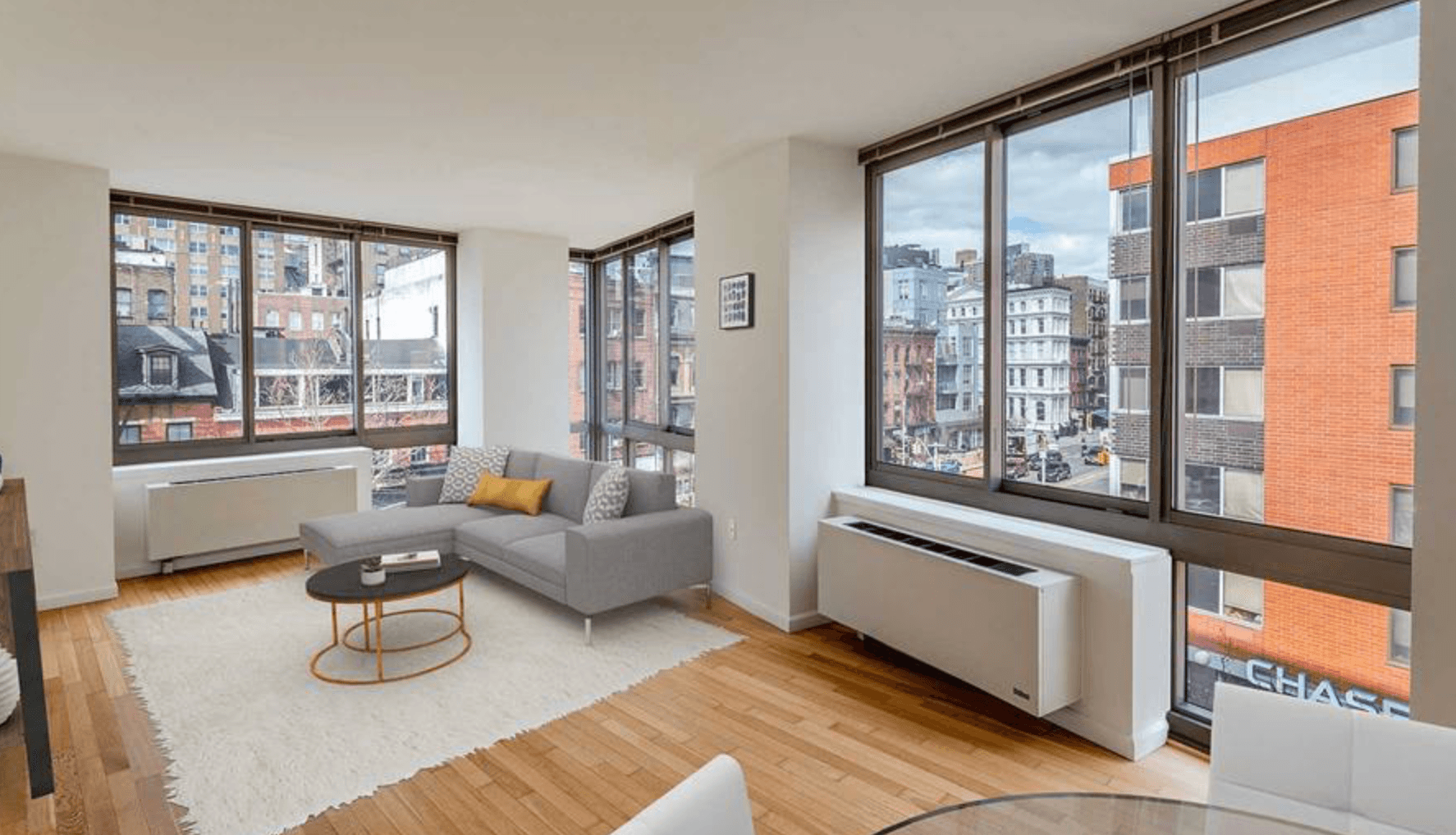 1 Bedroom Penthouse with Skyline Views