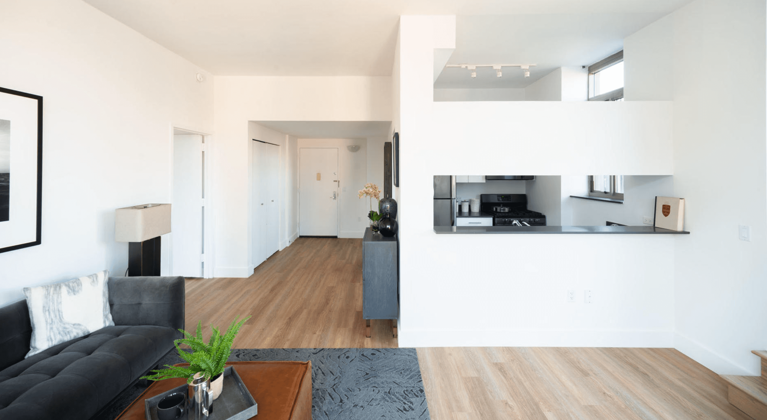 No Fee, Eastern Facing 1 Bedroom w/ High Ceilings in Chelsea