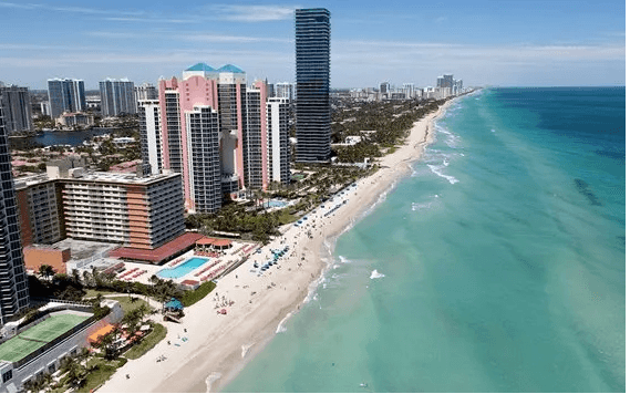 Intercoastal Bay View  |3Bed/3Bath | Waterfront Luxury Condo In  Sunny Isles |