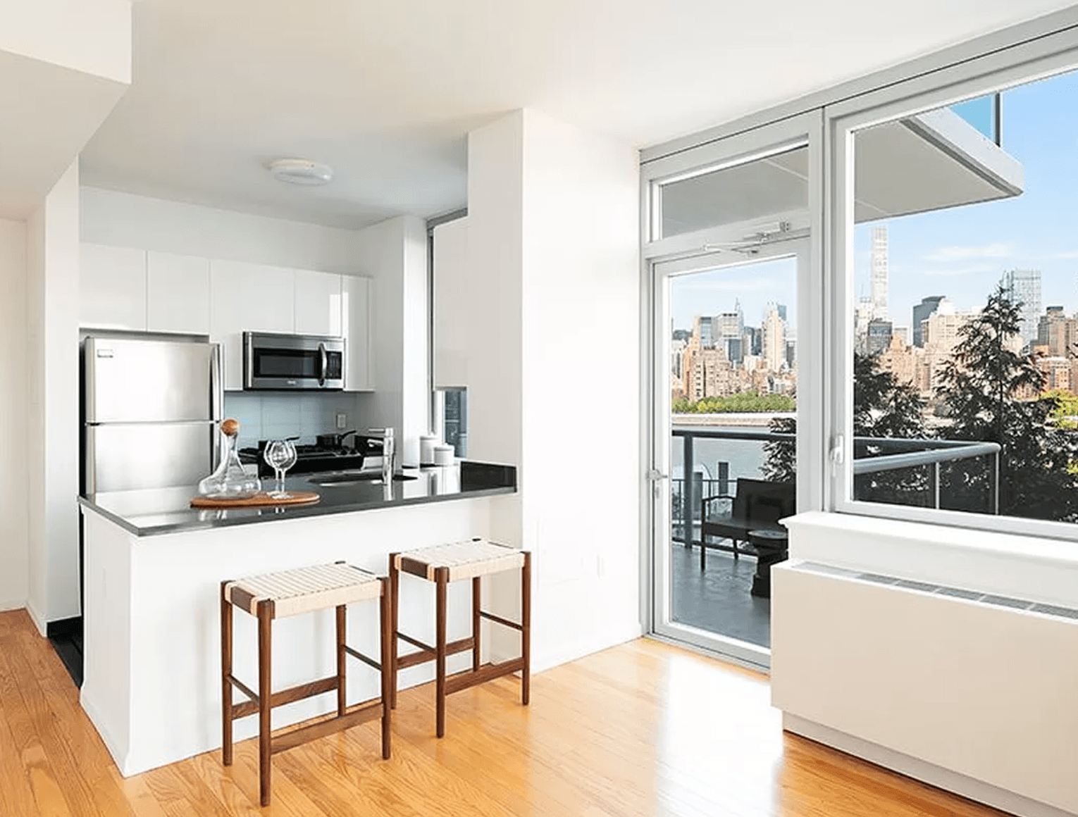 No Fee, Penthouse 1Br with Manhattan Skyline Views