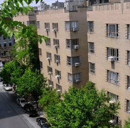 155 West 20th Street, 2E: Chelsea Warren Co-op