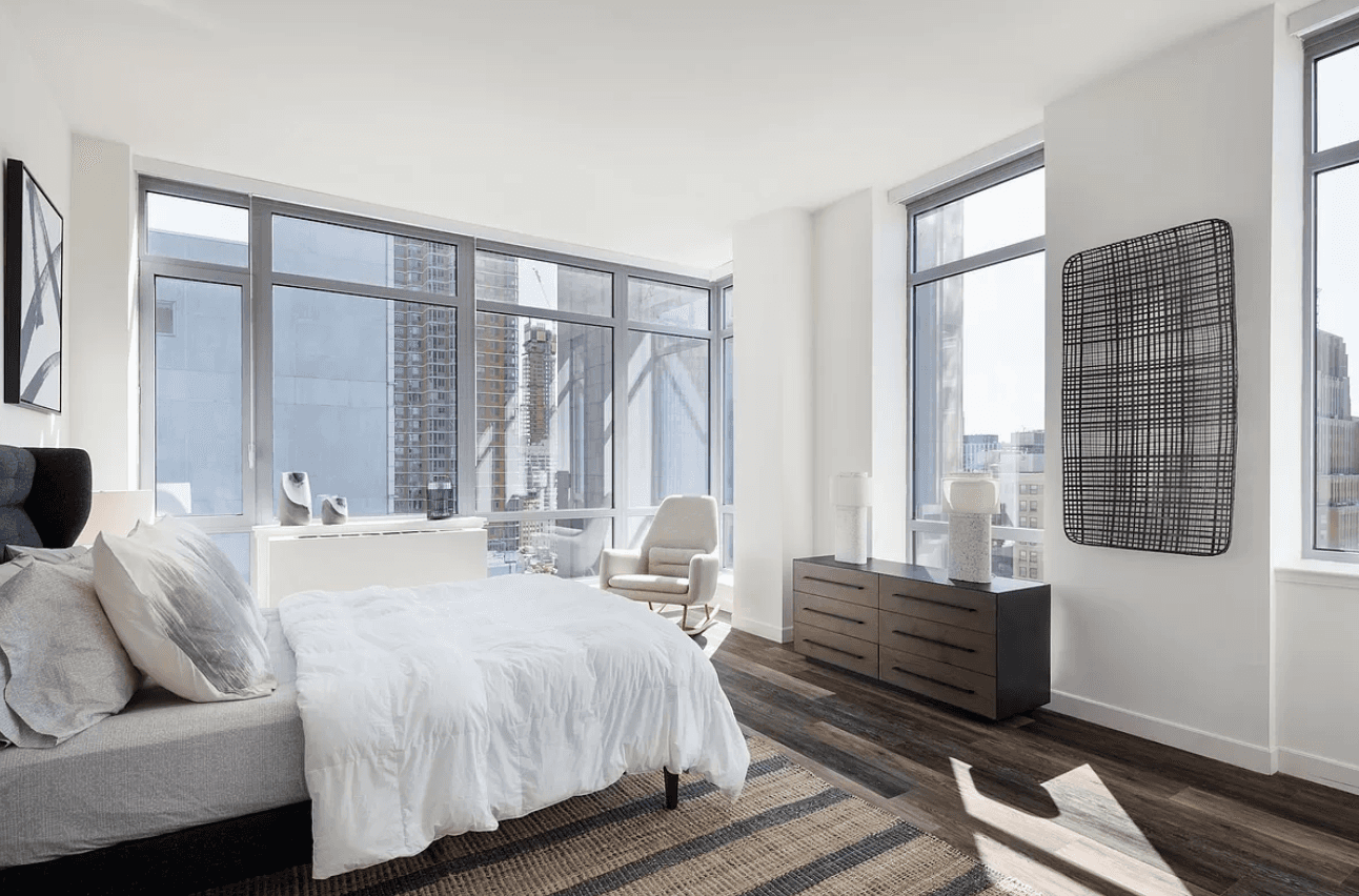 Spacious 3 Bedroom 3 Bathroom apt in the heart of Tribeca