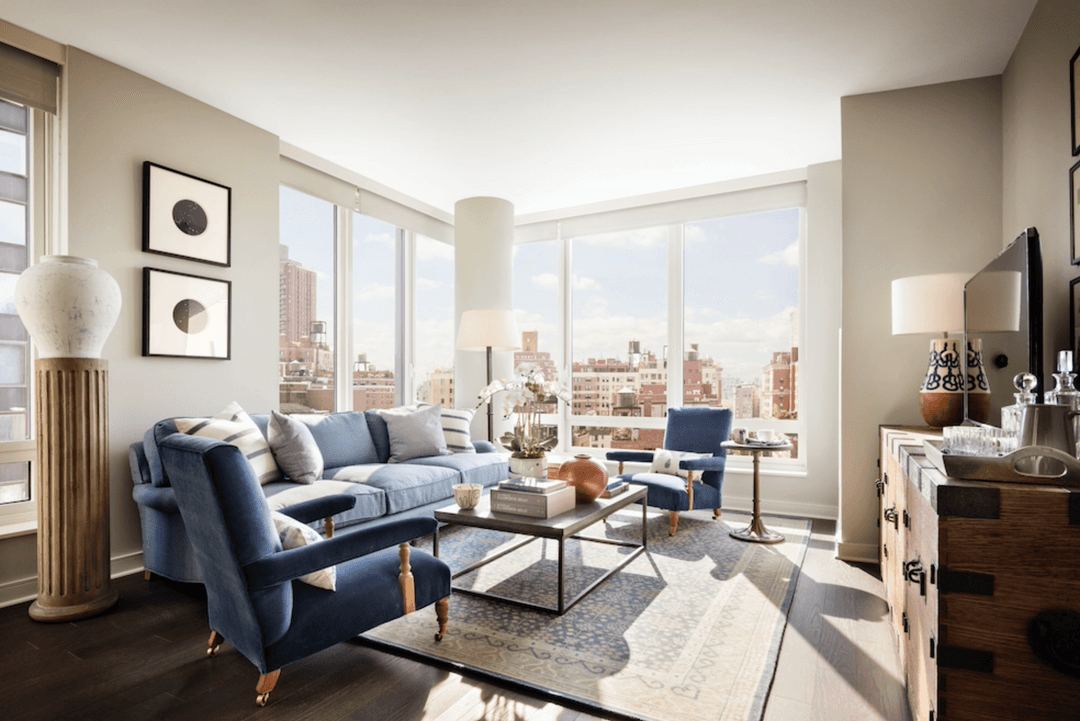 Corner apartment 2 BED, 2 BATH in Full time doorman building