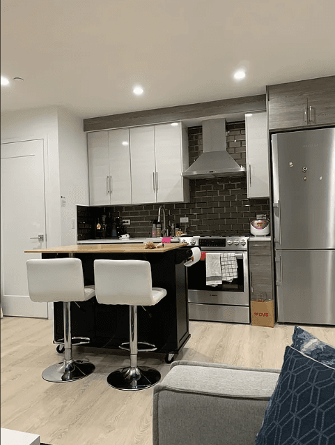 HUNTERS POINT LIC WATER FRONT LUXURY 2 BEDROOM/1 BATHROOM RENTAL