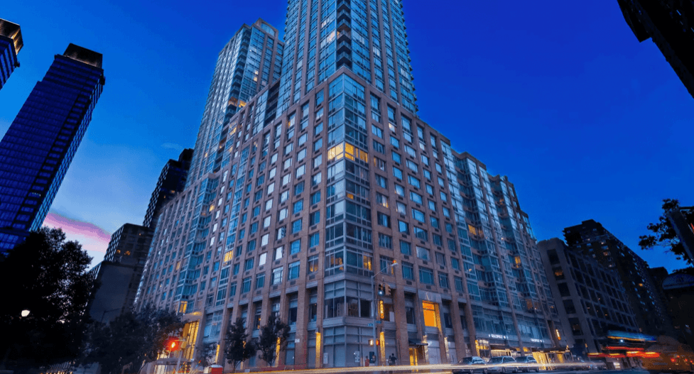 101 West End Ave, 17G