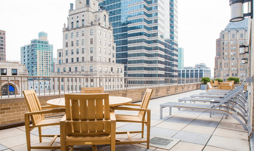 3 Beds/2 Bath in Luxury Amenity Filled Financial District Building/Flex 5