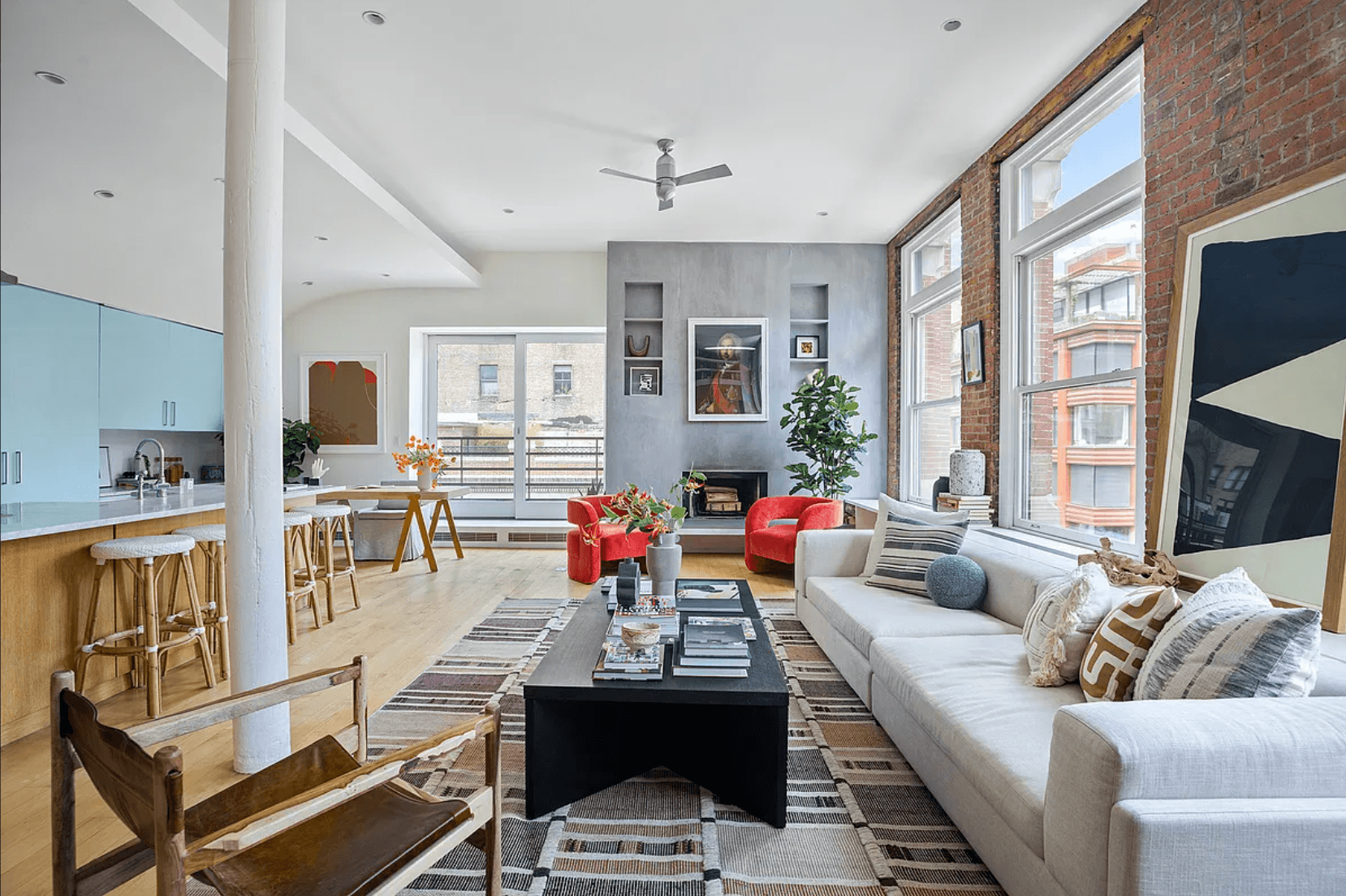 Stunning Noho Loft on Historic Bond Street Location