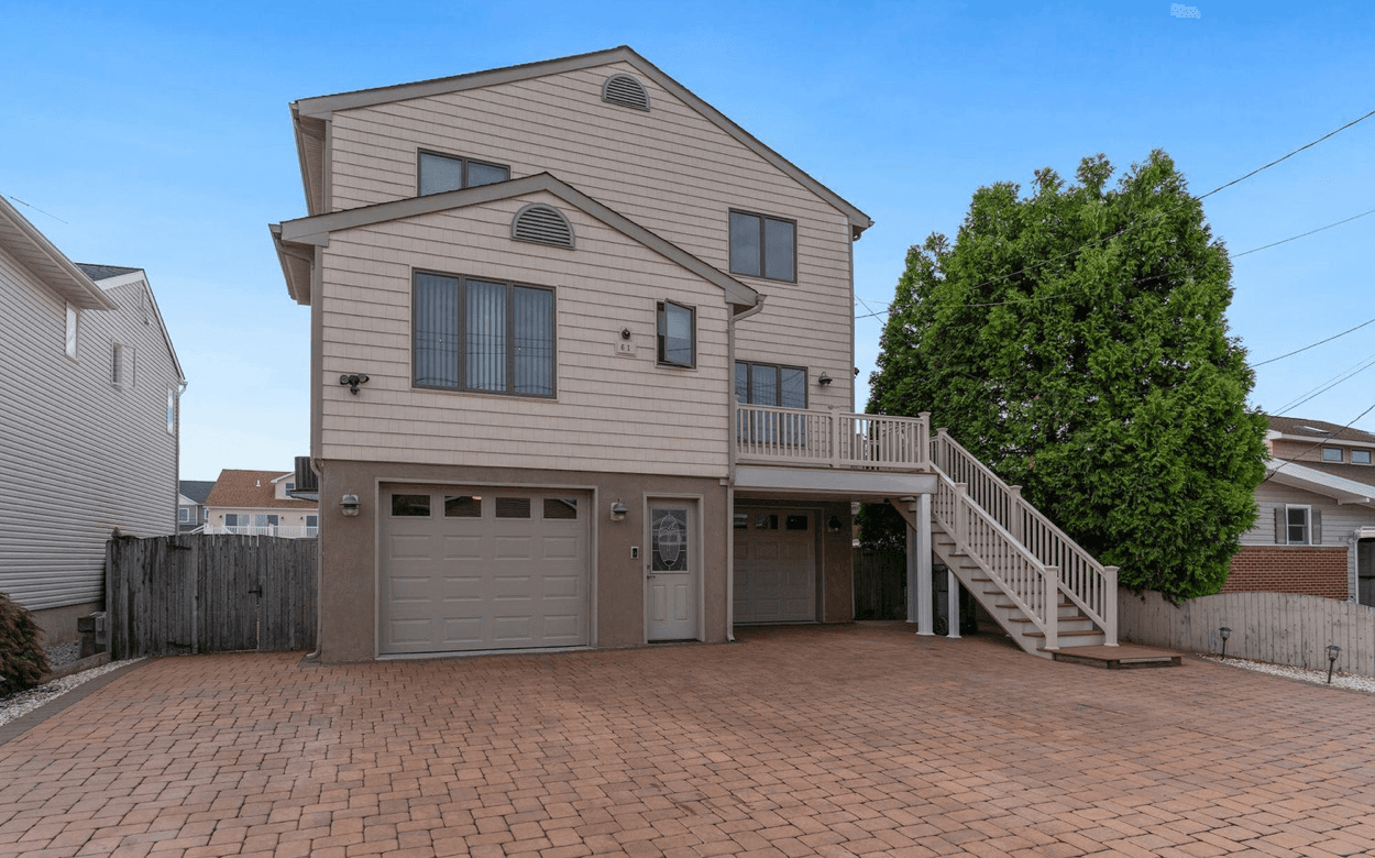 61 E Coral Dr, Brick, NJ 08723