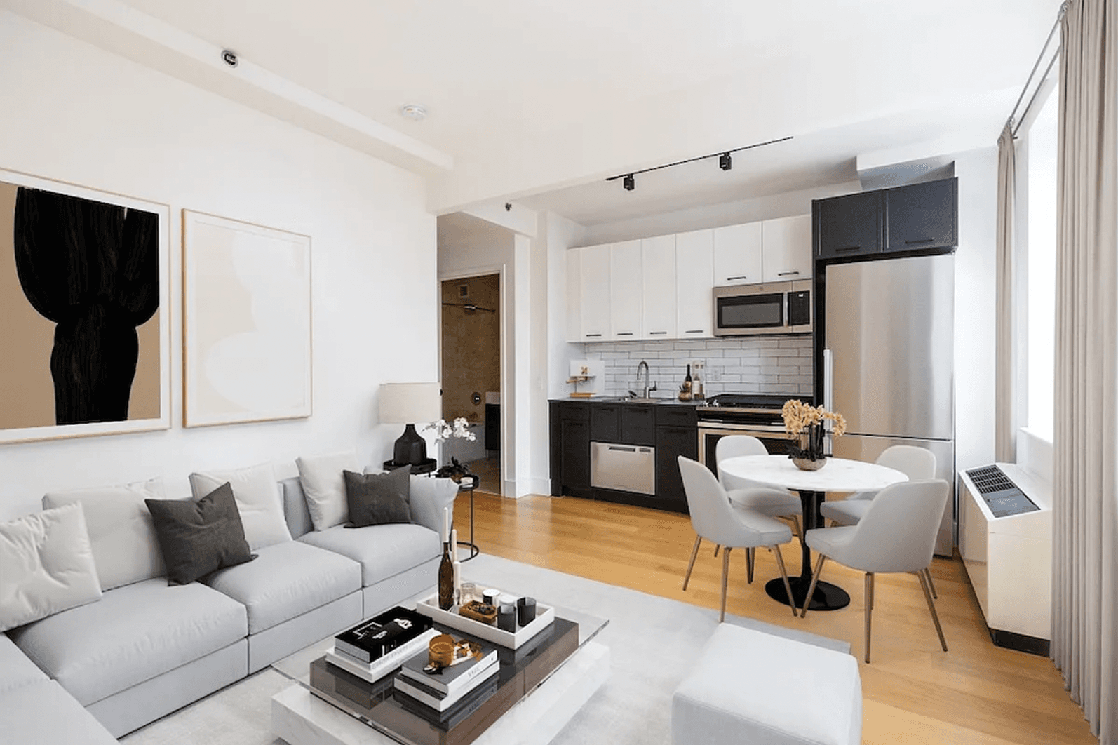 PREMIER FINANCIAL DISTRICT 1 BR/1BA