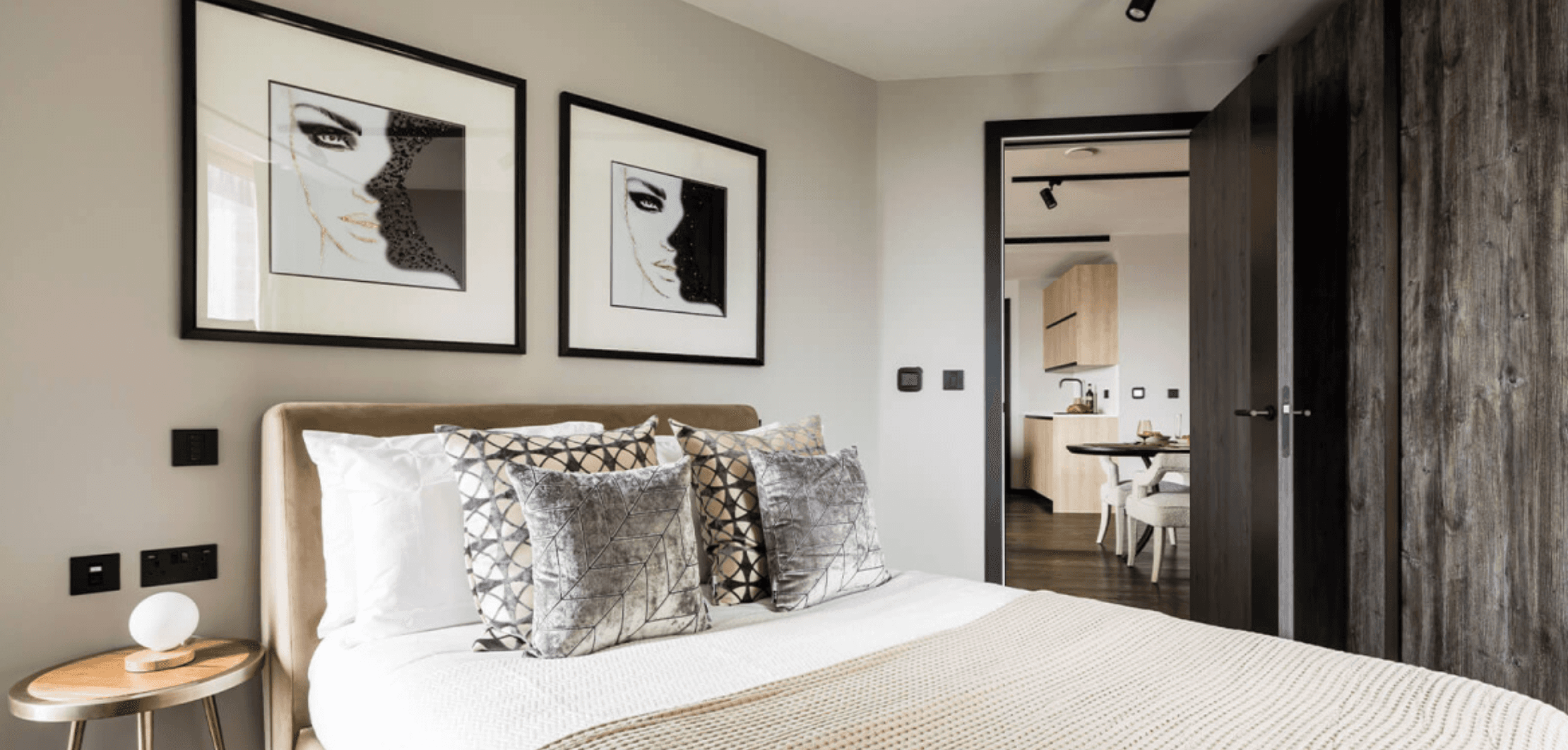 Luxury 2 Bedroom Flat For Sale in Shoreditch