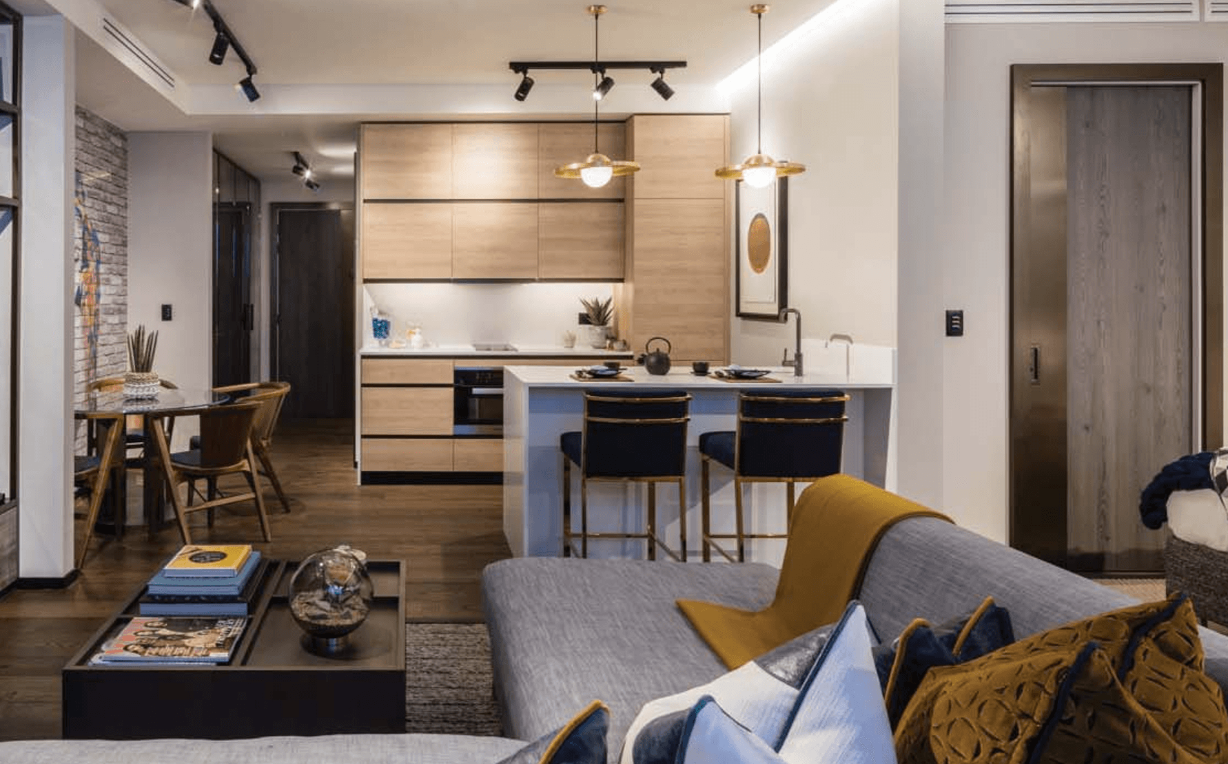 STUDIO SUITE APARTMENT IN SHOREDITCH