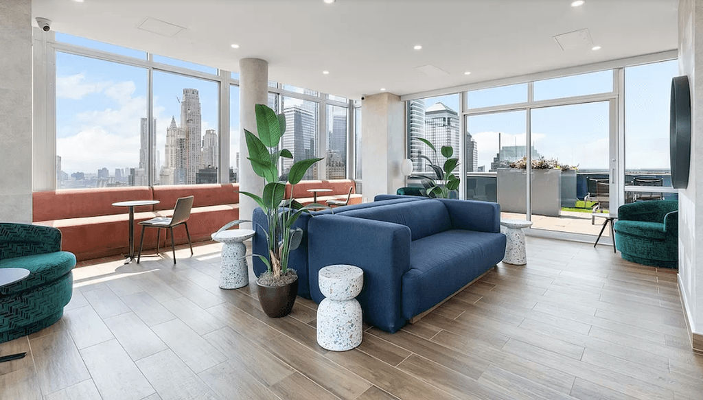 No Fee, 2 Bed/2 Bath Tribeca Luxury Apartment with Views of Hudson River