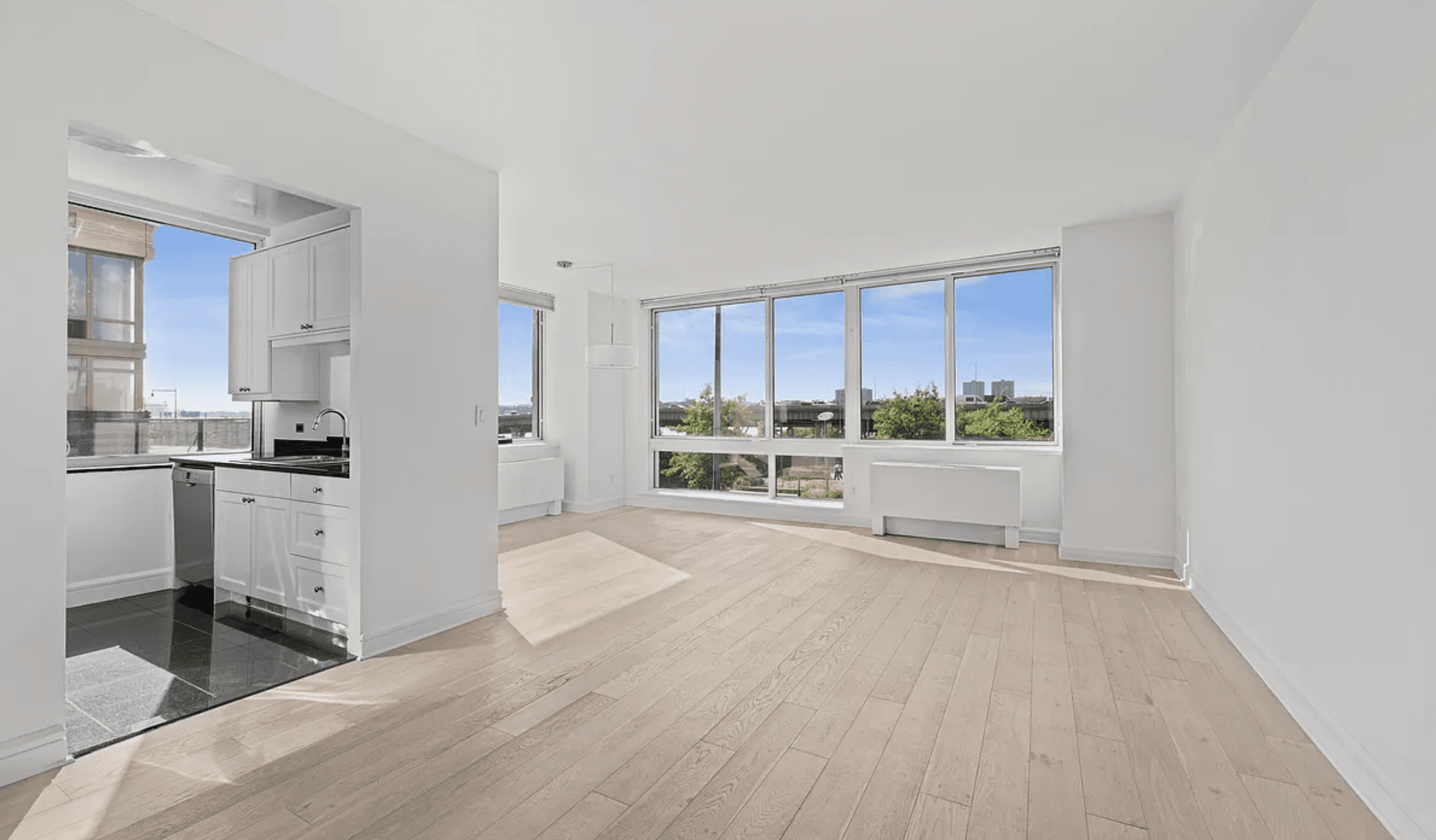 Spacious 2 Bed 2 Bath on the UWS!