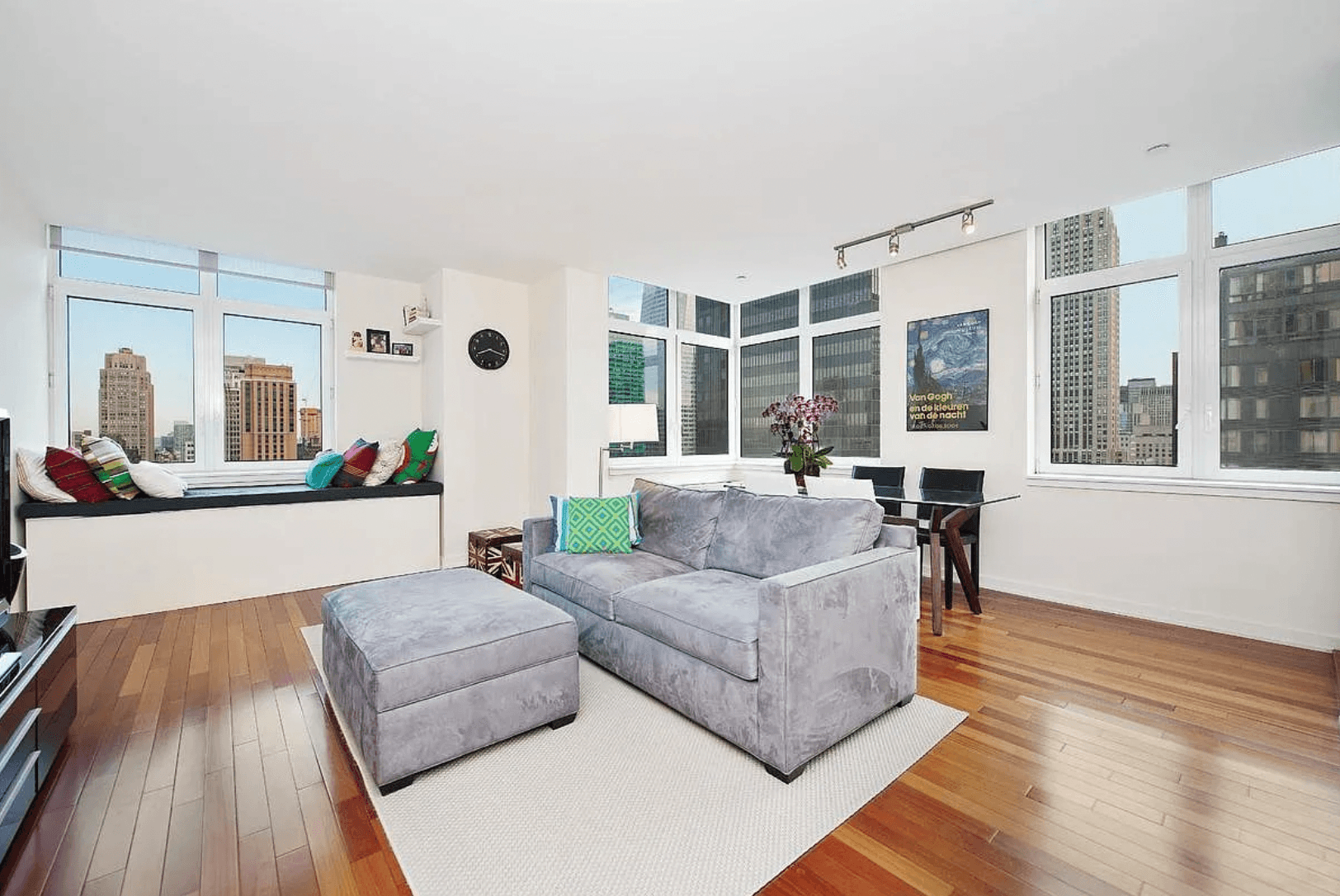 Gorgeous one bedroom in a Full Service Luxury Building - 425 Fifth Ave