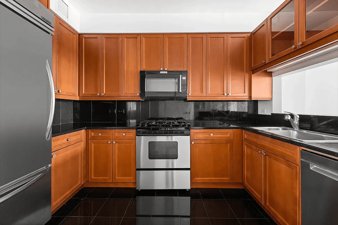 220 Riverside 1 Bedroom for Rent