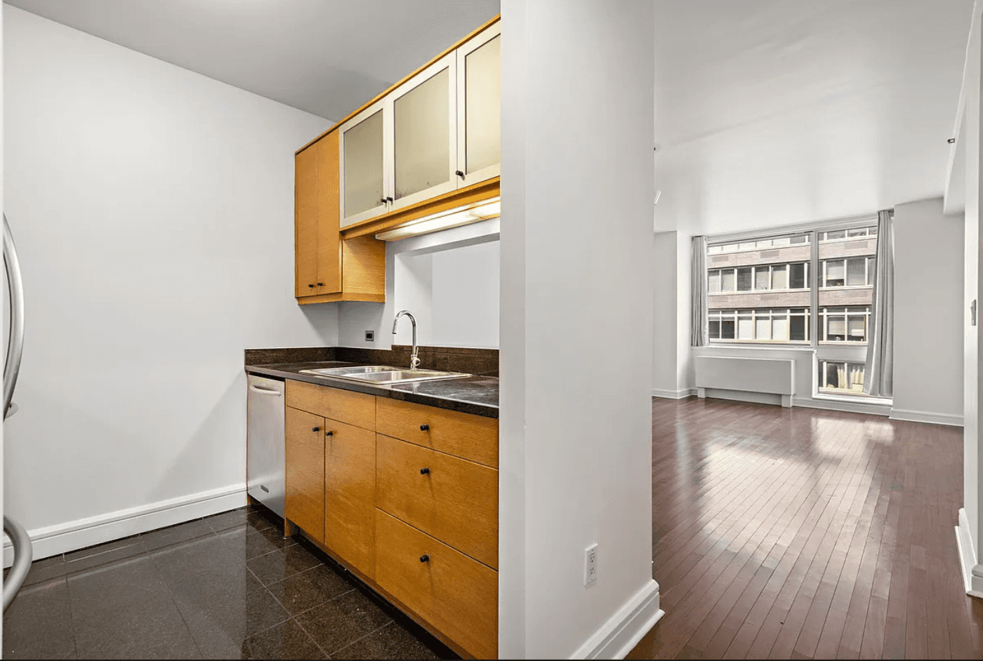 120 Riverside 1BR