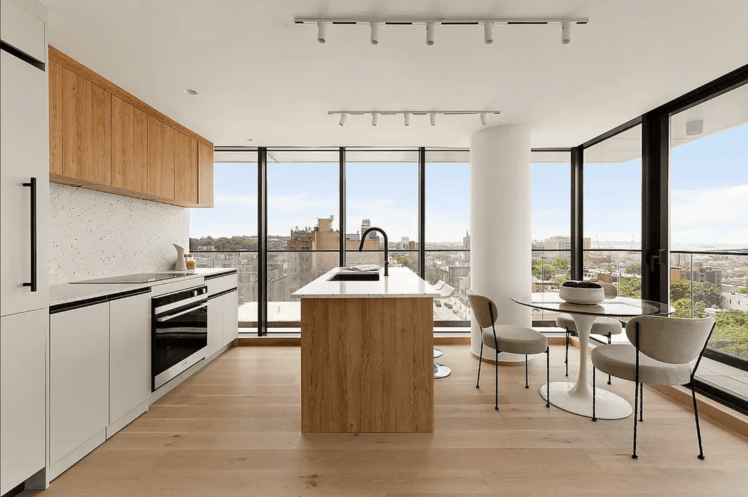Luxury Apartment For Rent in Greenwood!