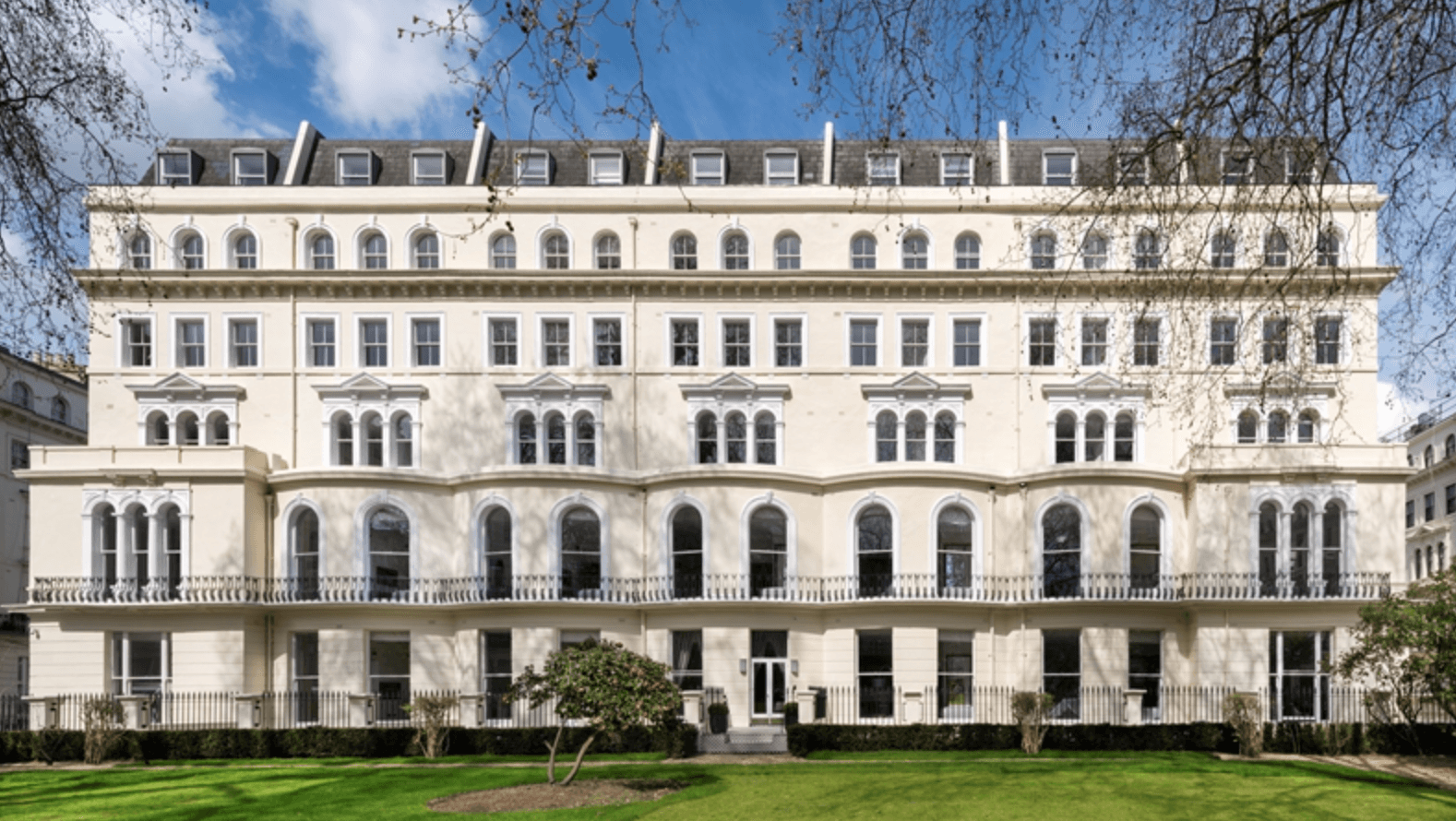 Beautiful 2 Bedroom Apartment Bayswater