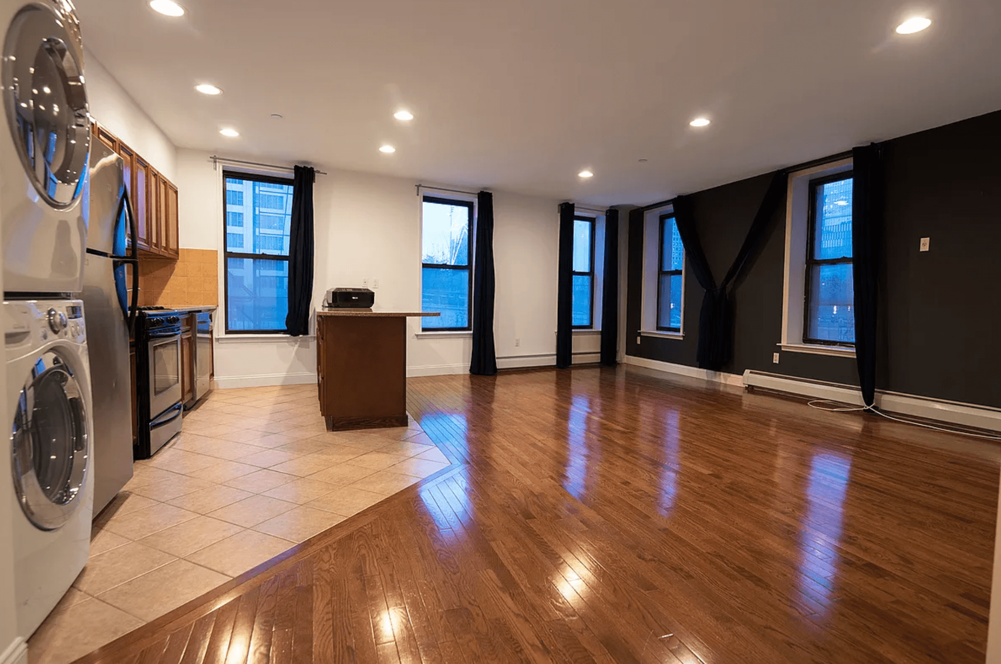 Spacious Fidi One Bedroom Apartment