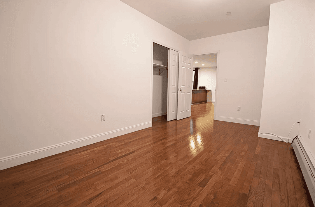 Spacious Fidi One Bedroom Apartment