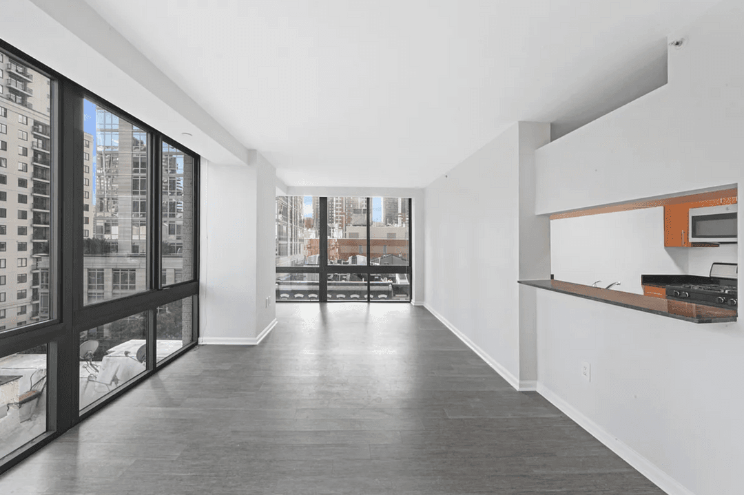 Bright and Open Upper East Side Apartment