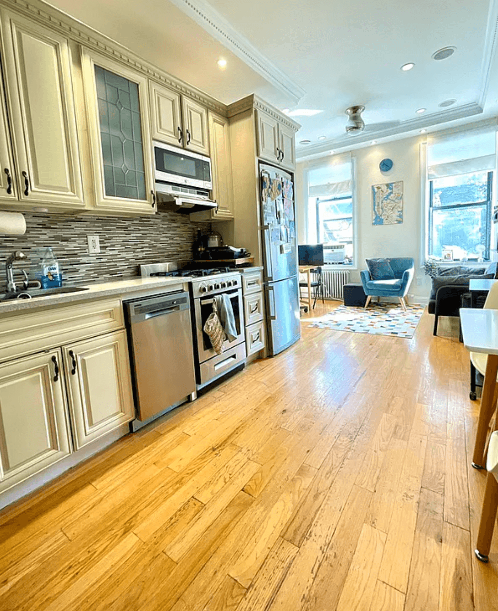 NO FEE RENOVATED 1BED/1BATH IN EAST VILLAGE