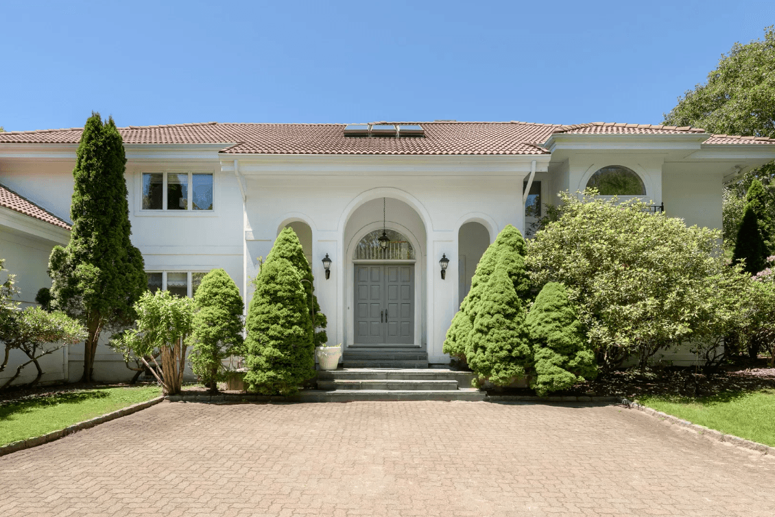 True Mediterranean Vill in the Hamptons - 5BD/6BA w/ pool