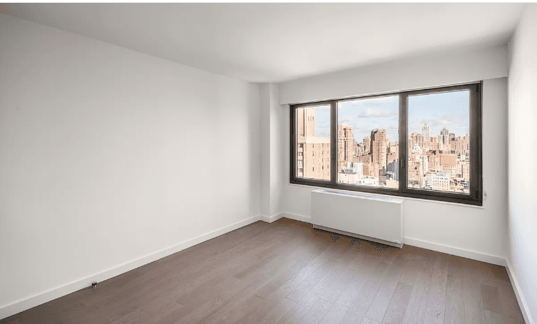 Bright Two Bedroom in UES