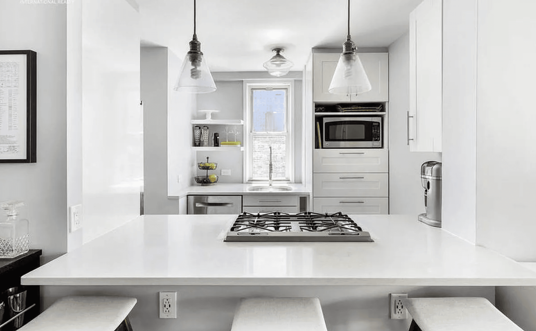 Prime Two Bedroom Upper East Side Apartment