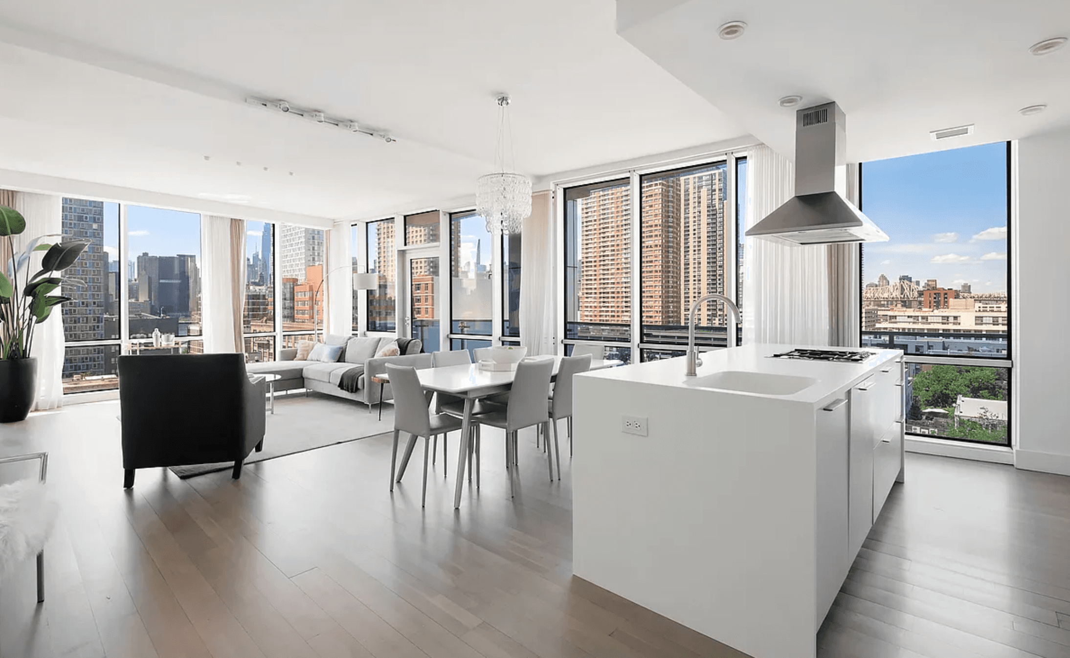 Sun Drenched 3 Bed Condo