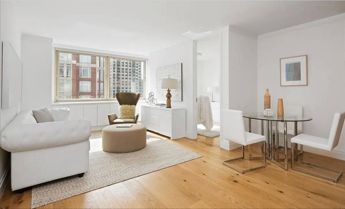 Spacious 3 Bedroom In Upper East Side Building