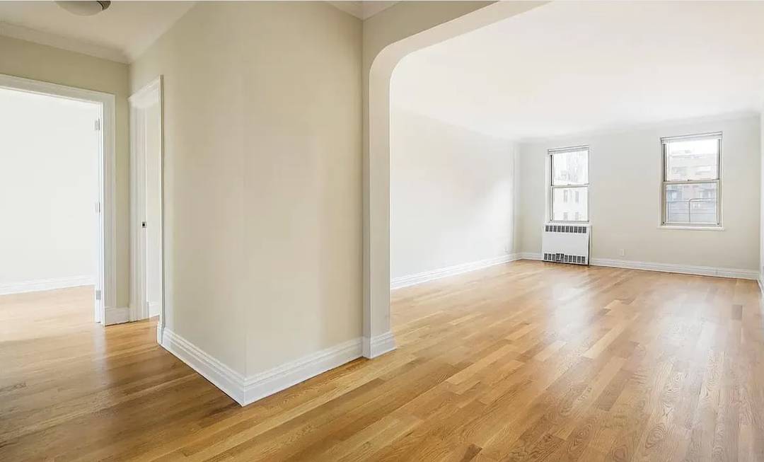 Spacious 2 Bedroom in Upper East Side Building, unit in 6E
