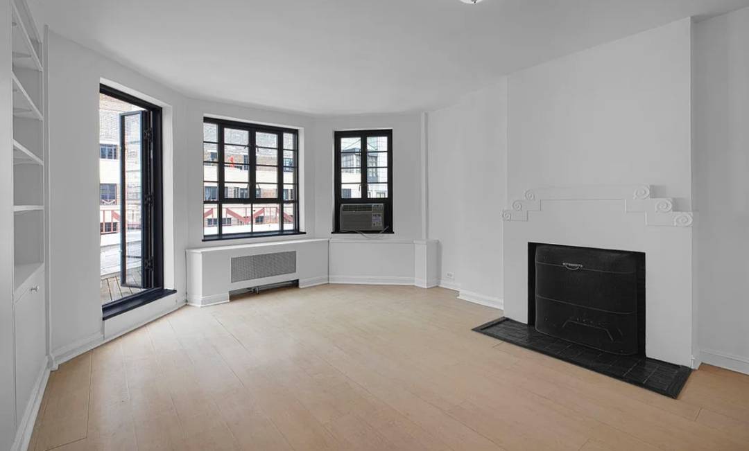 1 Bedroom With Terrace in Midtown East Building
