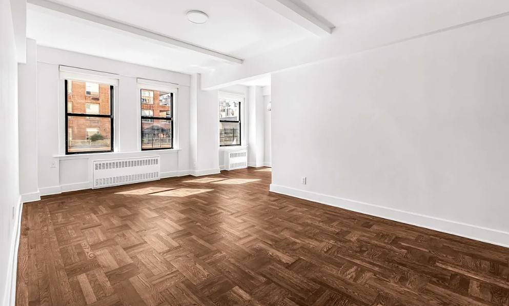 3 Bed 2 Bath in Upper East Side Building, unit in 700