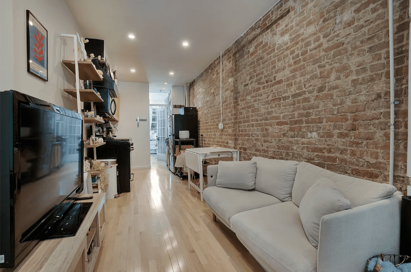 331 South 1st Street #2R